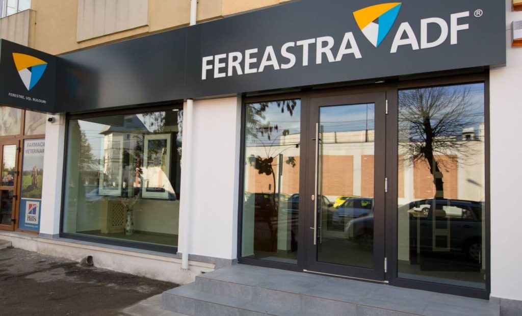 shshowroom-fereastra-adf-roman-piatra-neamt-1